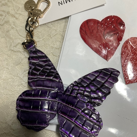 Last 1 - Brahmin ULTRAVIOLET BUTTERFLY KEY FOB BAG CHARM TASSEL *$0ld-0ut** - Picture 3 of 3